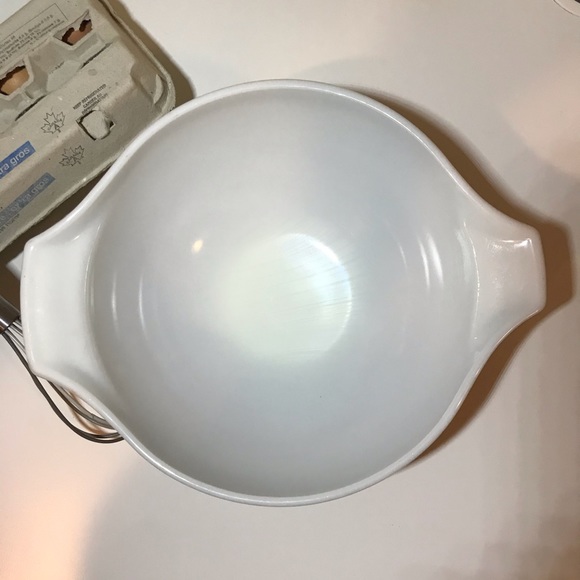 Vintage Woodlands Pyrex Cinderella Bowls - Picture 3 of 11